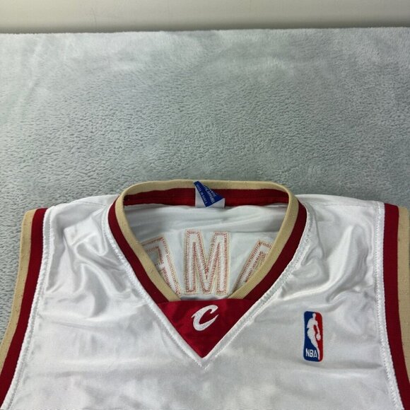 Champion LeBron James Cleveland Cavaliers #23 Men’s Size XL - Picture 12 of 12